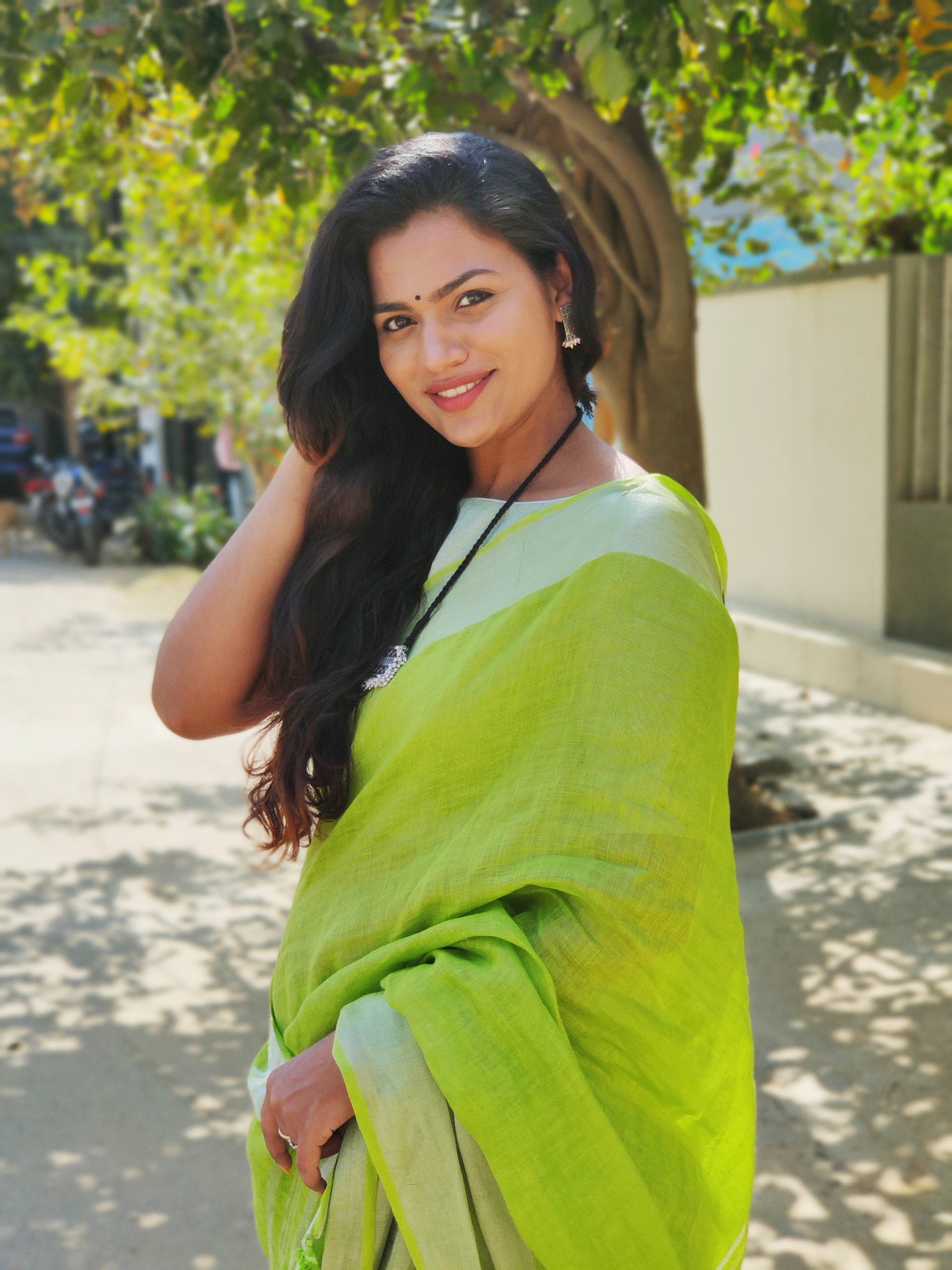 Pure Linen Saree - Image 2